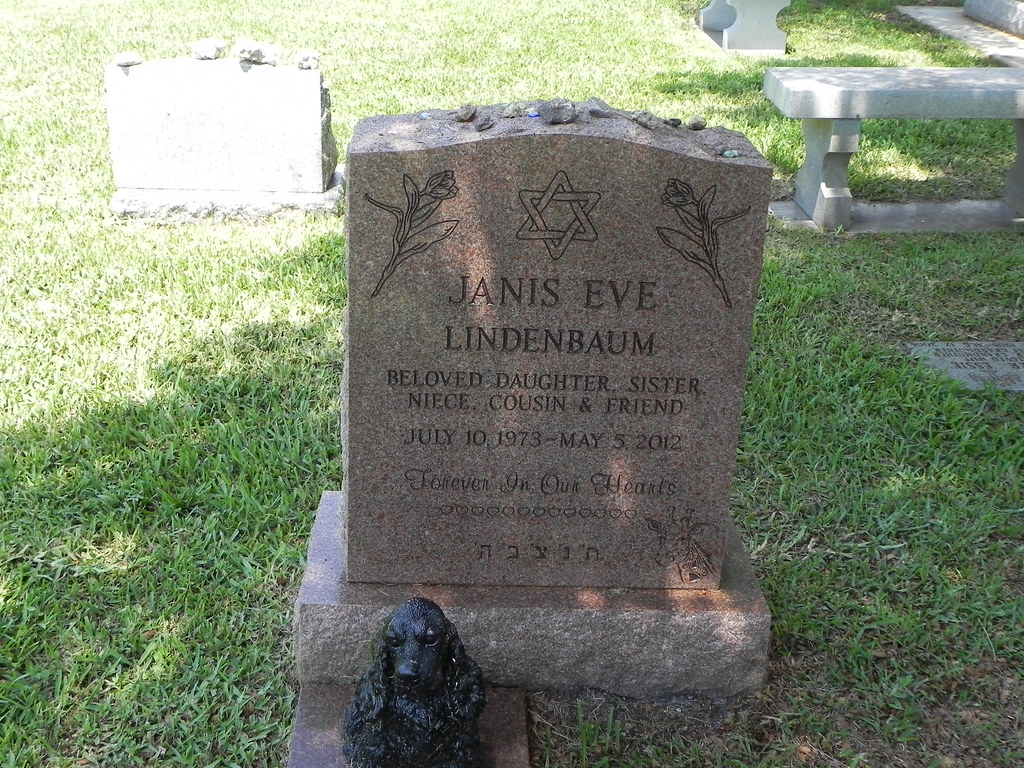 Menorah Memorial Gardens Menorah Memorial Gardens grave ma… Flickr