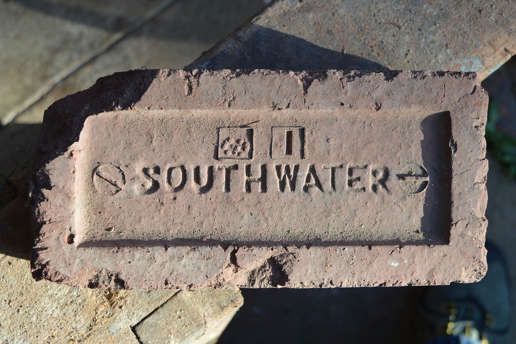 Southwater I Found Southwick, Northants. 2017 Sussex Bri… Flickr