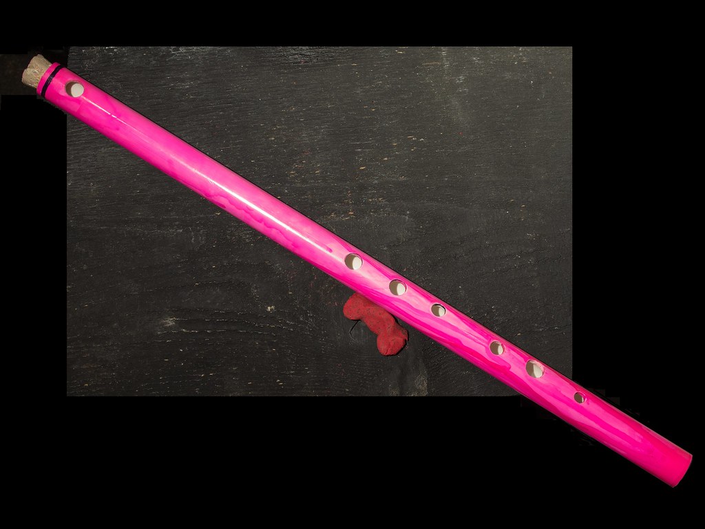 Fluorescent Flute WL Flute made from PVC pipe using 11w… Flickr