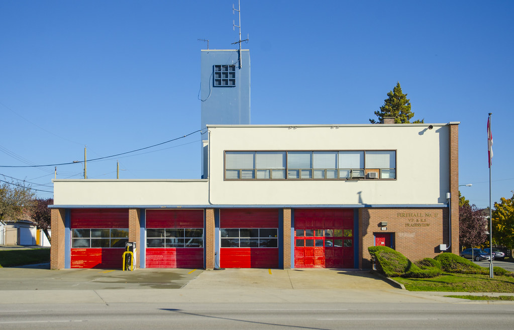 Fire hall No. 17 (1954) 7070 Knight St. 7070 Knight Street… Flickr