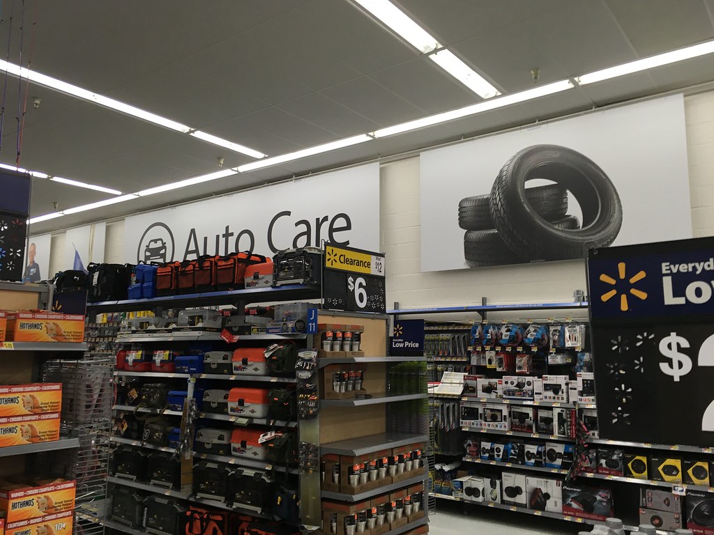 Walmart Fairfax (Fair Lakes), VA Auto Care Some aisles … Flickr