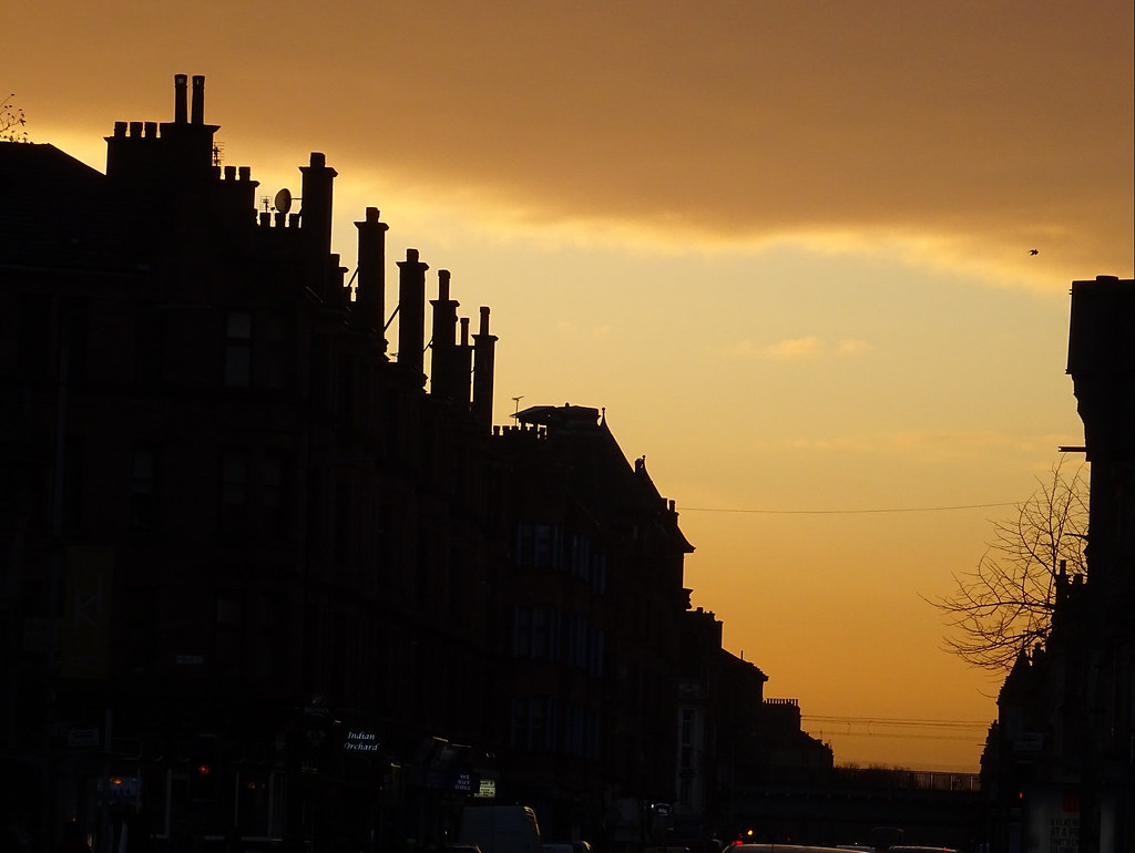 Dumbarton Road Looking west towards the railway bridge at … Flickr