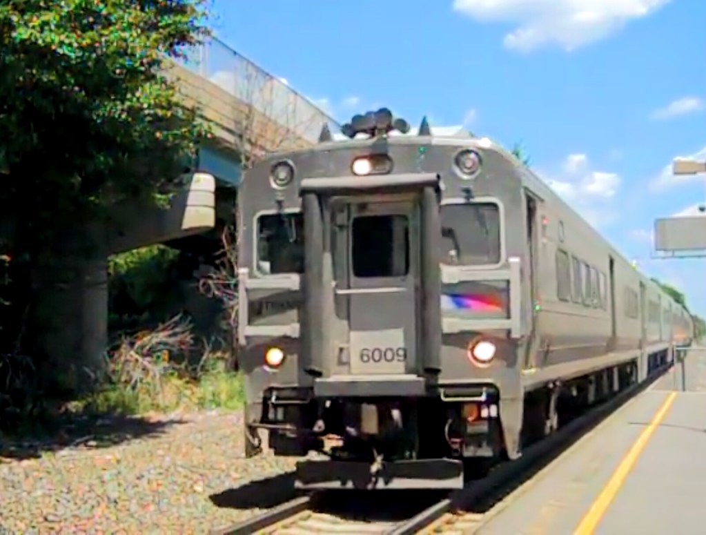 7/23/16 WoodRidge NJ New Jersey Transit Pascack Valley Li… Flickr