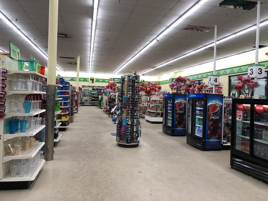 Dollar Tree Euclid Avenue Des Moines, Iowa a photo on Flickriver