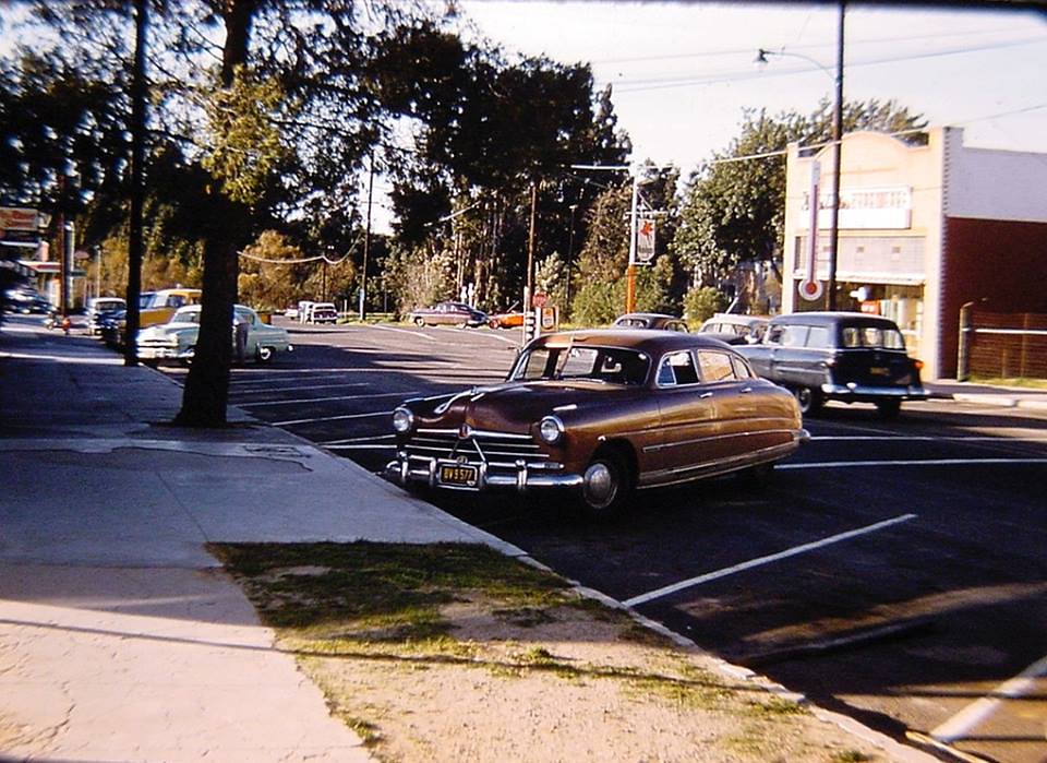 Main Street, Yorba Linda Shows Yorba Linda Hardware across… Flickr