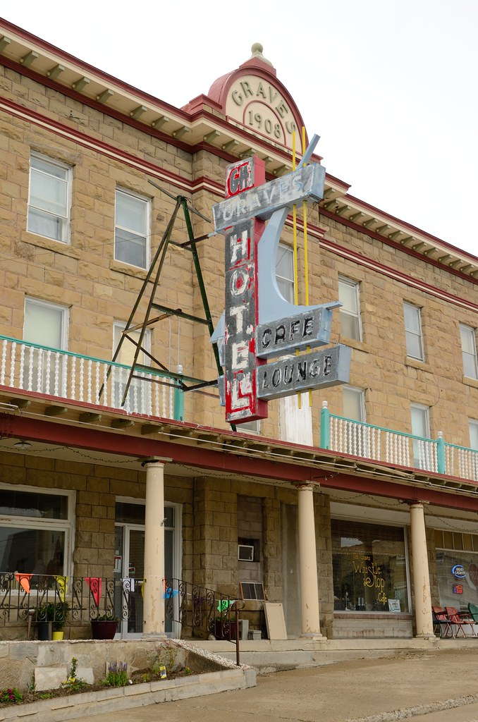 20150616_0640 Graves Hotel 106 S Central Ave. Harlowton, M… Flickr