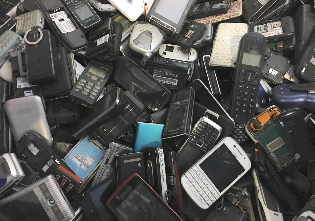 Smart phones Recycling Cell phones Mobile phones H… Flickr