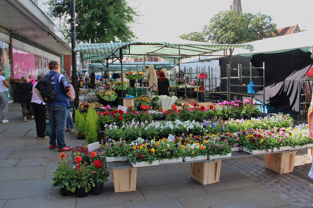 Flowers, Romford Market Romford Market is a large open mar… Flickr