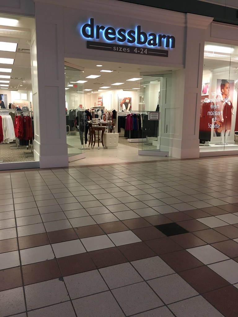Steeplegate Mall Dressbarn Formerly Walden Books Flickr