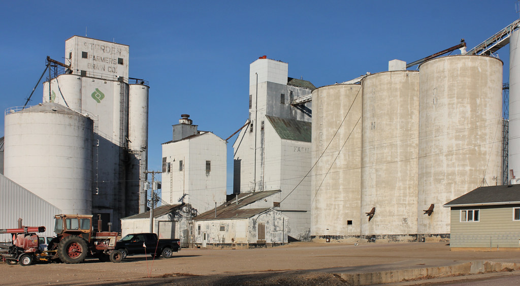 Farmers Grain Co. Elevator Storden, MN Tom McLaughlin Flickr