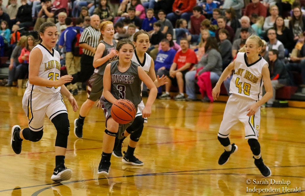 Winfield vs. Huntsville girls Scott County Basketball Tournament 1/11