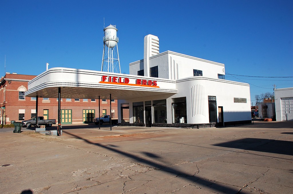 Oklahoma, Pauls Valley, Field Bros. The gas station was co… Flickr