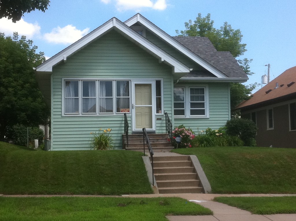 GRANDMA & GRANDPAS HOUSE copy Nick Schletz Flickr