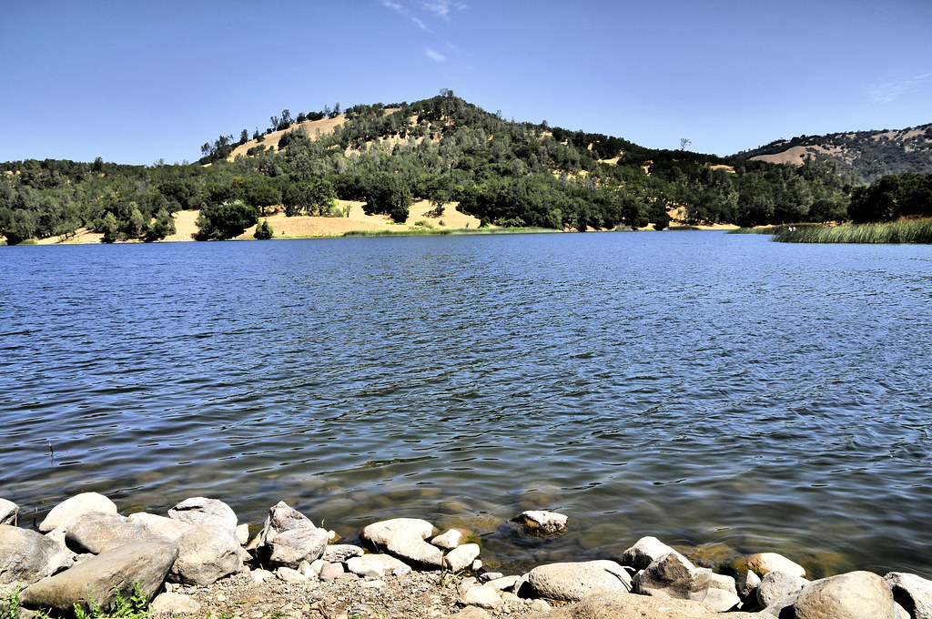 Lake Hennessey Lake Hennessey is a manmade lake in the hi… Flickr