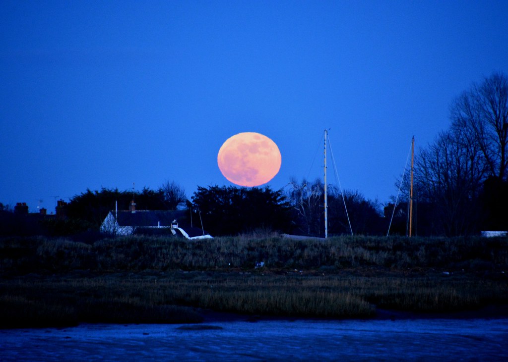 Super Blue Blood Moon January 31st 2018 The moon rising