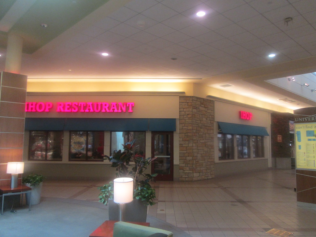 IHOP Burlington, VT. October 2016. … Flickr