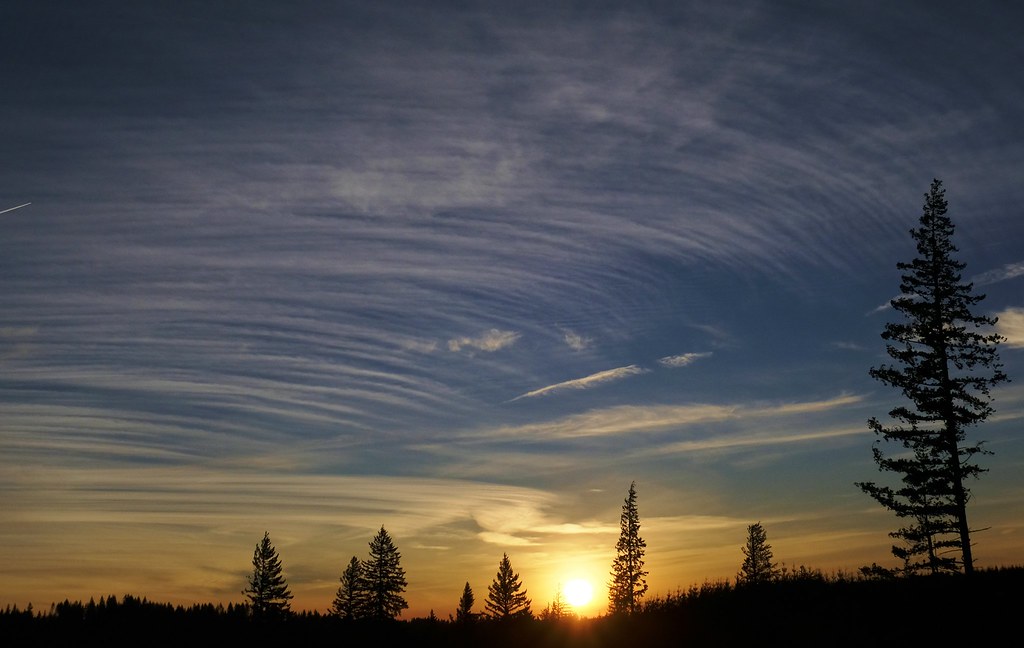 Sunset in Estacada11 Mossy Rock Studio, Estacada,OR. Flickr