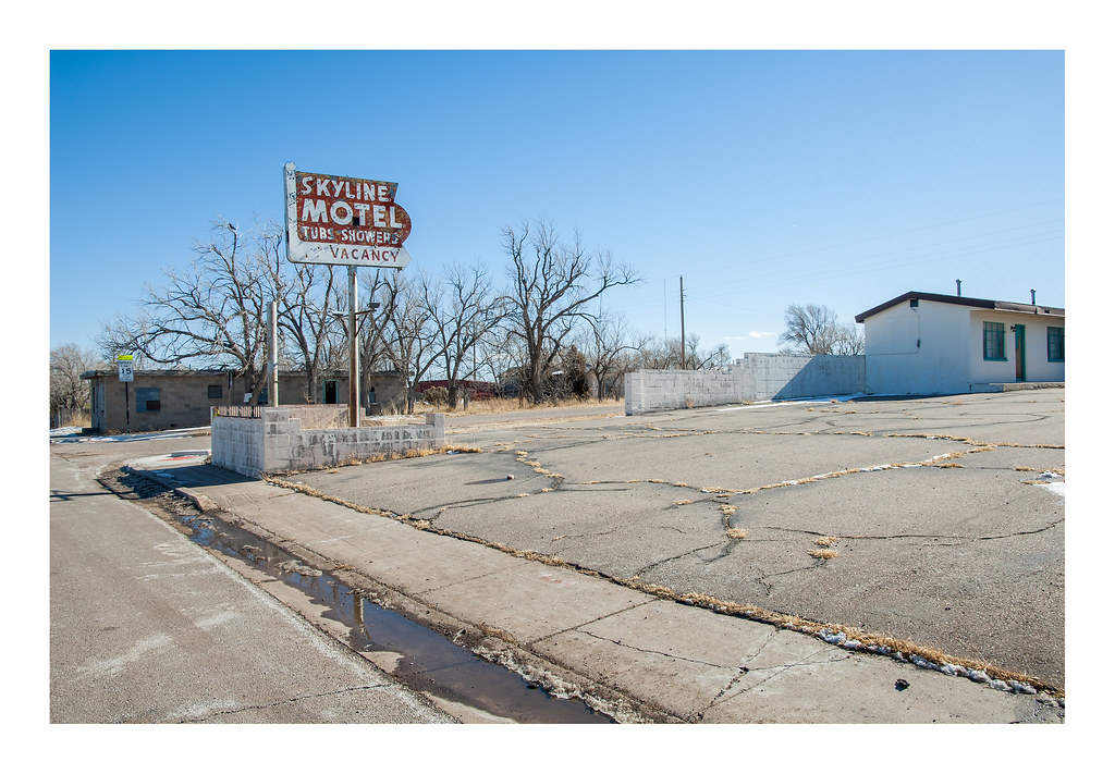 Skyline motel, Vaughn Philippe Reichert Flickr