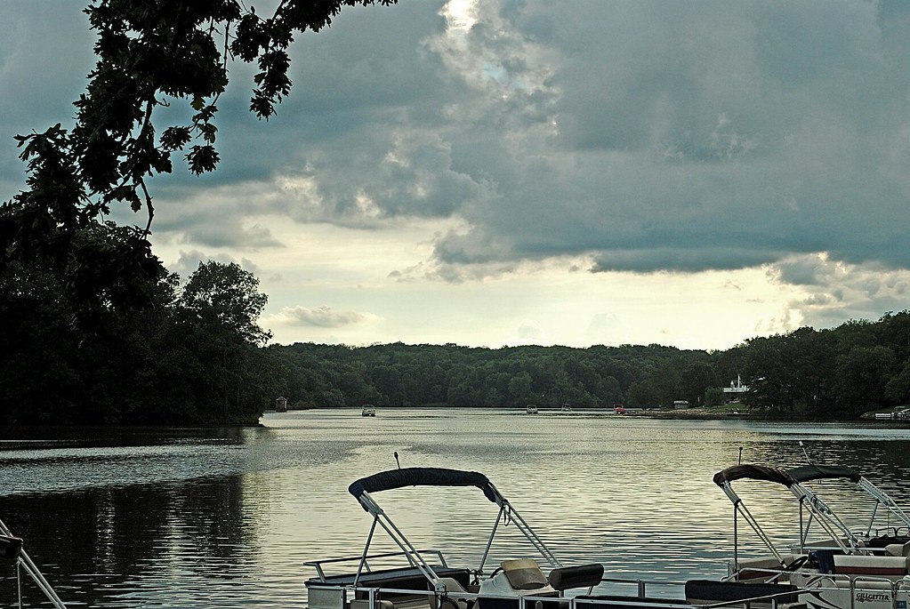 Lake Bracken Scenic 013 L Griffith Flickr