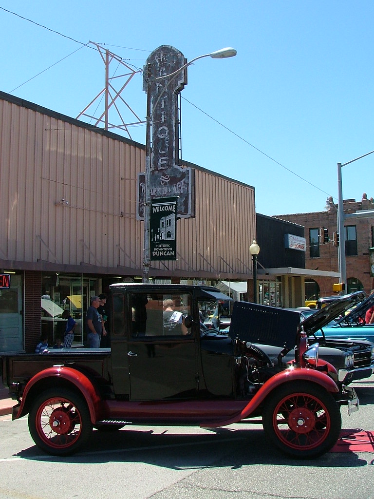 Antiques 077 2012 04 21 file 29 Ford Duncan, OK John H Crain Flickr