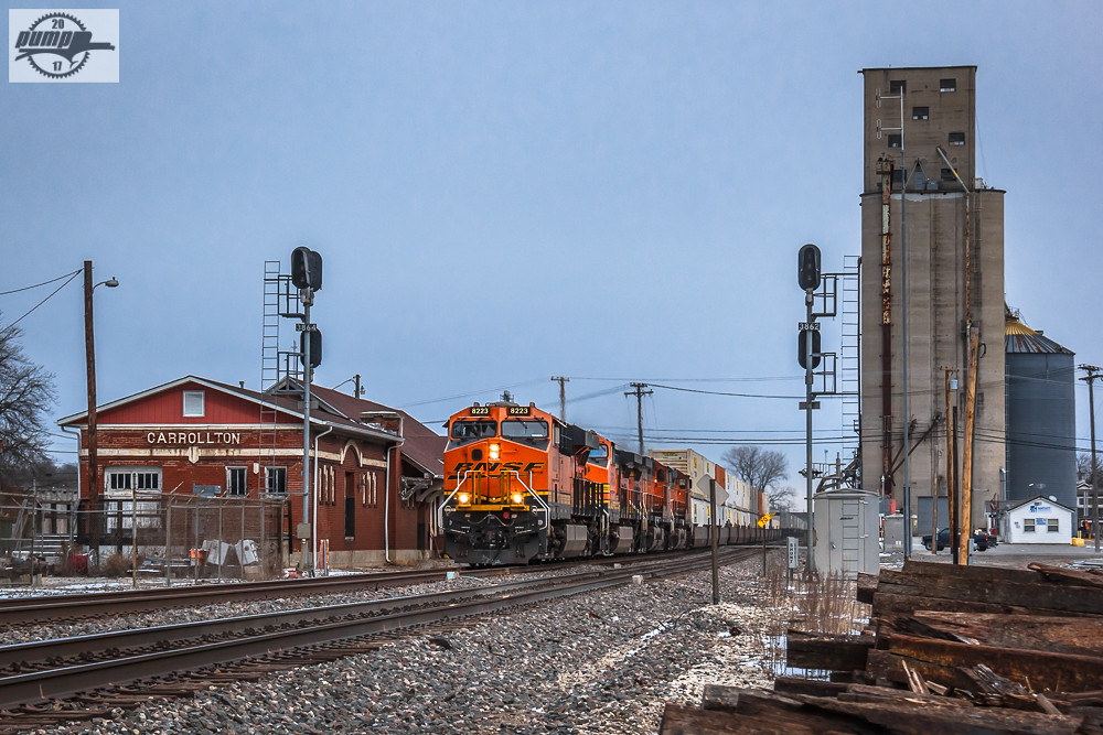 Westbound BNSF Intermodal Train at Carrollton, MO The vene… Flickr