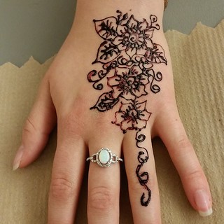 Henna Tattoos – Tag Art Company 320_x_320_jpg