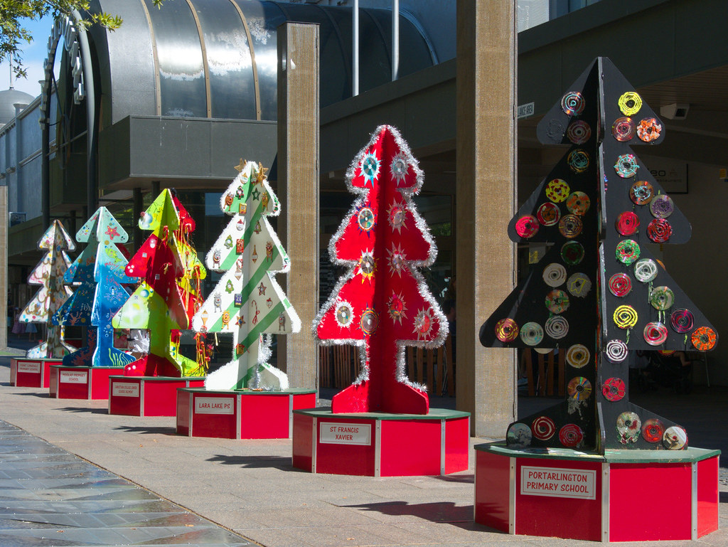 Geelong city decorations Each school in Geelong decorated … Flickr