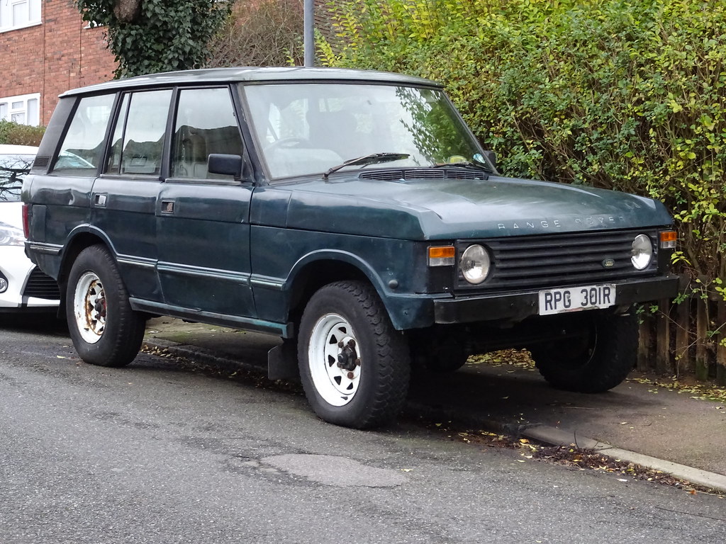 1977 Range Rover Surrey registered. Neil Potter Flickr