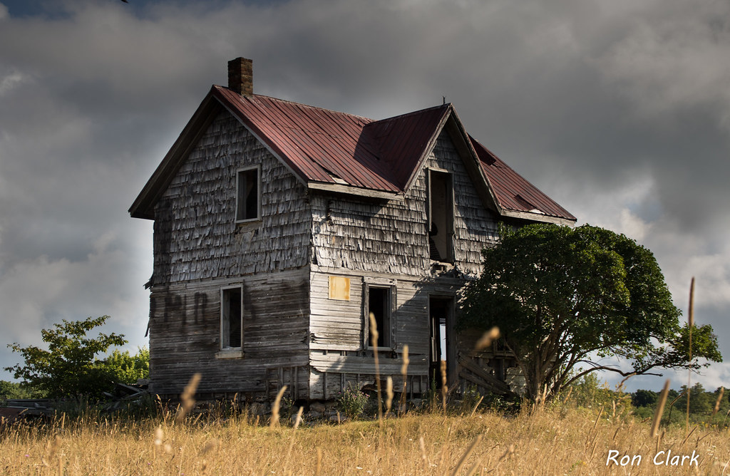Nottawa House Century Farmhouse in Nottawa,Ontario. Alcona1 Flickr