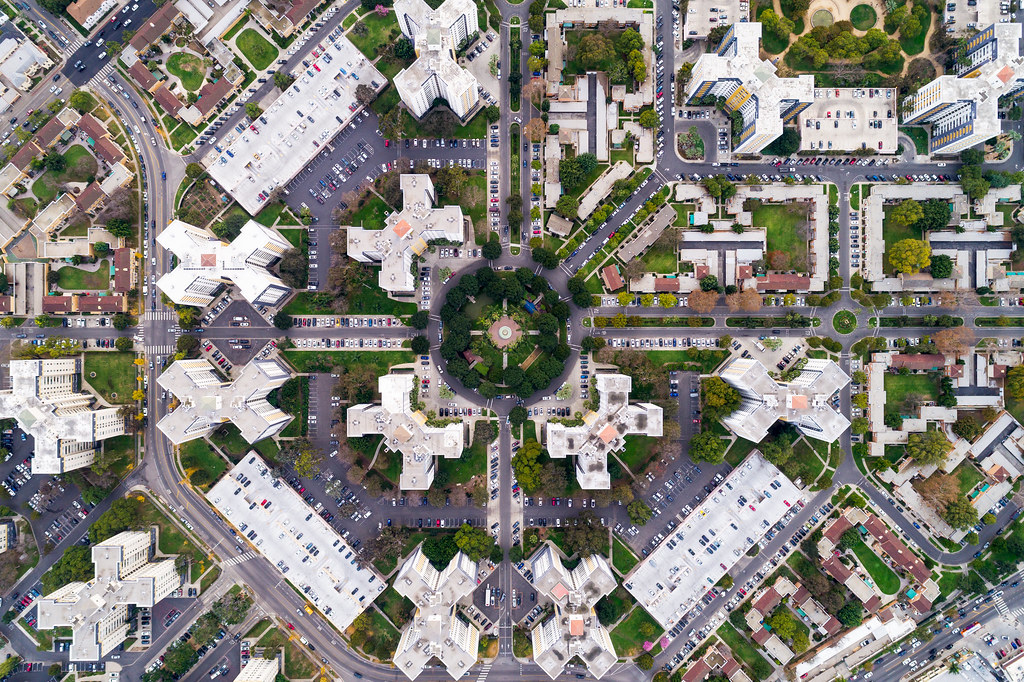 Park La Brea, Los Angeles Architecture Blossom pbuschmann Flickr