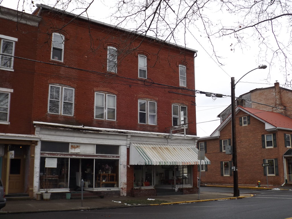 Building 302 Market Street, Millersburg, PA. dfirecop Flickr