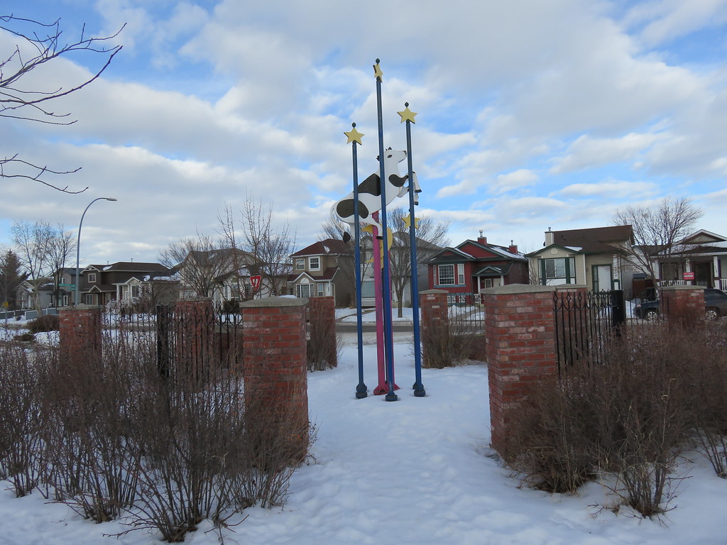 Day5184 Martindale Park decoration Flickr