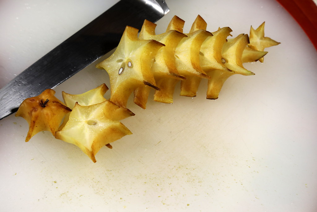 star_fruit_5Div3334 This is a sliced up star fruit, a trop… Flickr