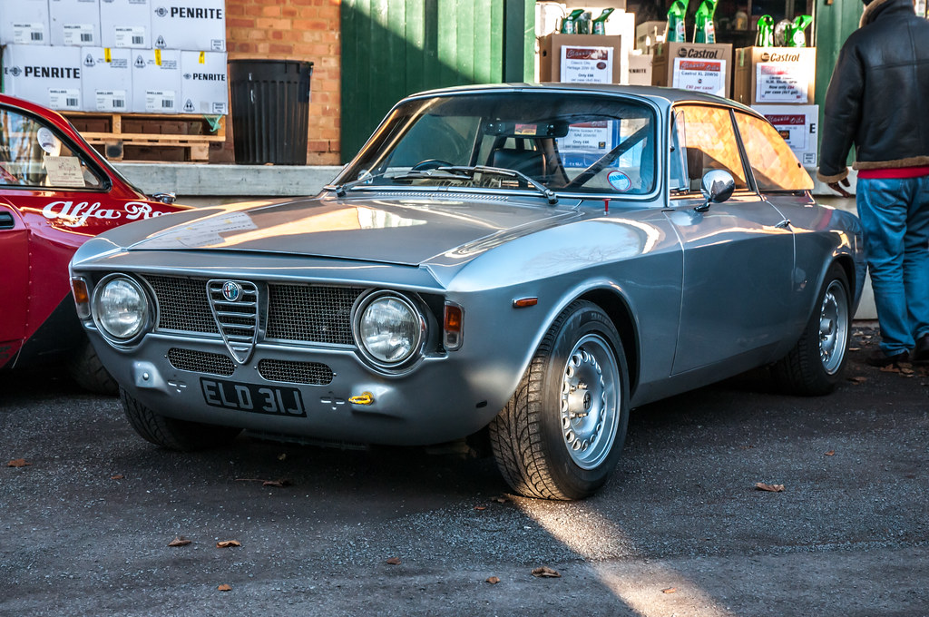 1970 Alfa Romeo GT 2000 ELD 31J Bicester Heritage Sunday… Flickr
