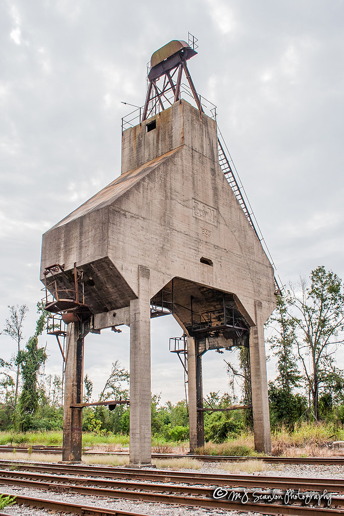L&N Coaling Tower Flomaton, Alabama A former Louisville … Flickr