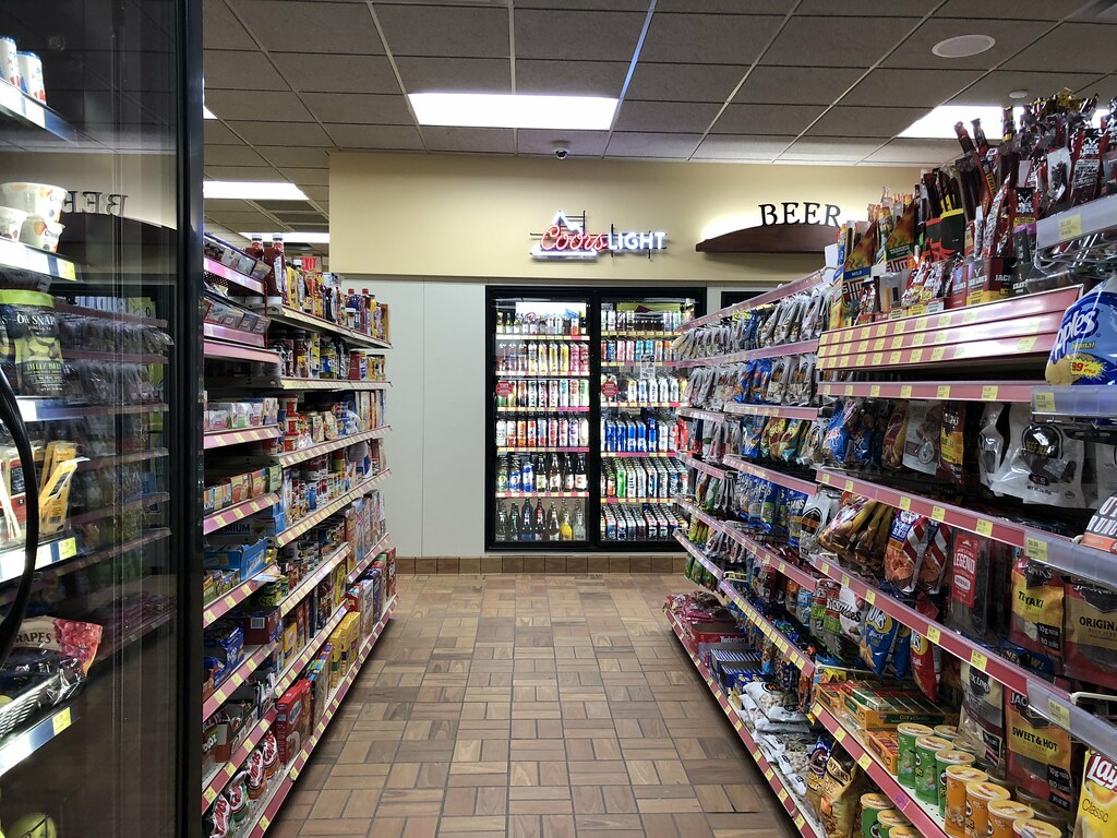 Tobacco Outlet Plus Grocery (KwikTrip / KwikStar) SE 14t… Flickr