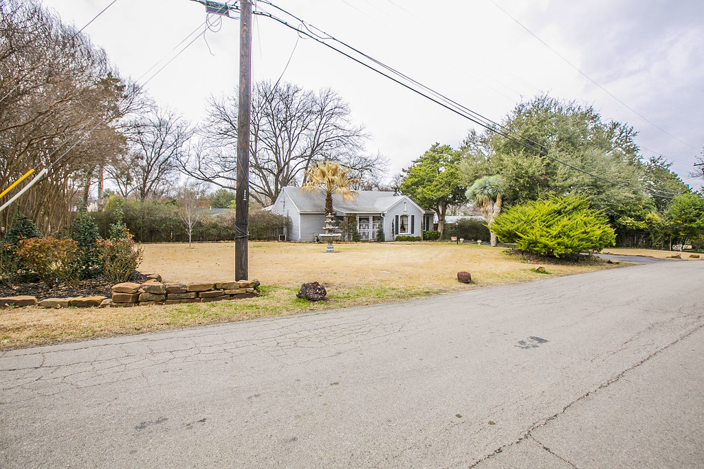8611 Lakemont Drive Dallas , TX 75209 Flickr