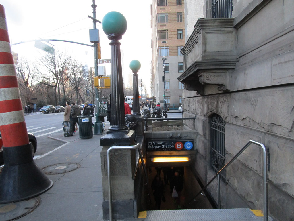 Dakota Apartment Building Subway Entrance Central Park Wes… Flickr