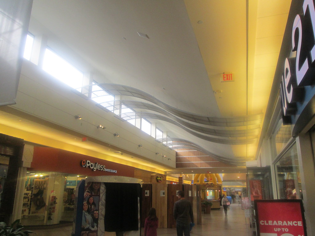 University Mall Burlington, VT. October 2016. … Flickr