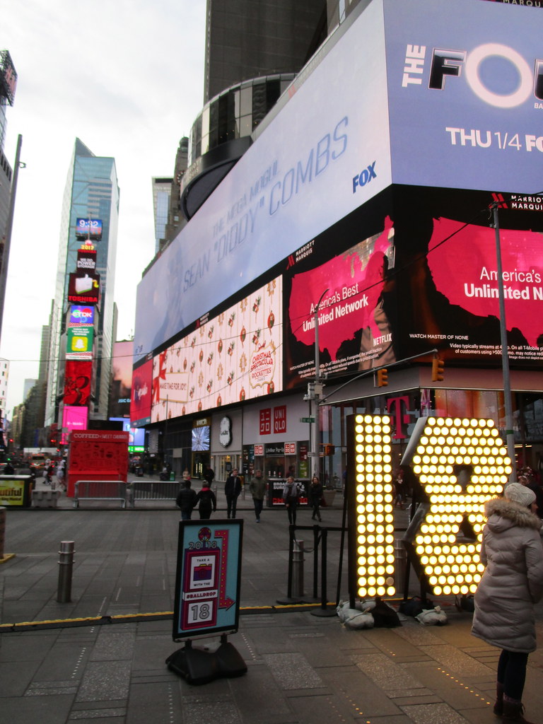 Preppin Light Bulbs Big 18 Sign Times Square NYC 5254 Flickr