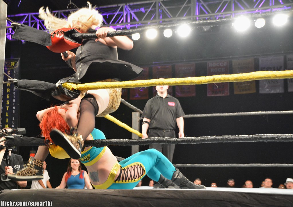 Sassy Stephanie vs Rick Cataldo WSU Wrestling 2015 | Flickr