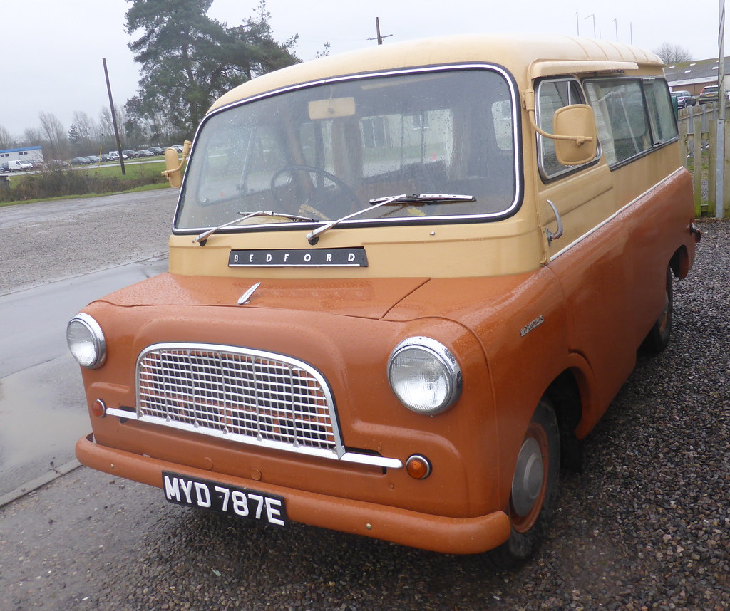 Bedford CA Workobus (1967) DVLA says this has 9999cc engin… Flickr
