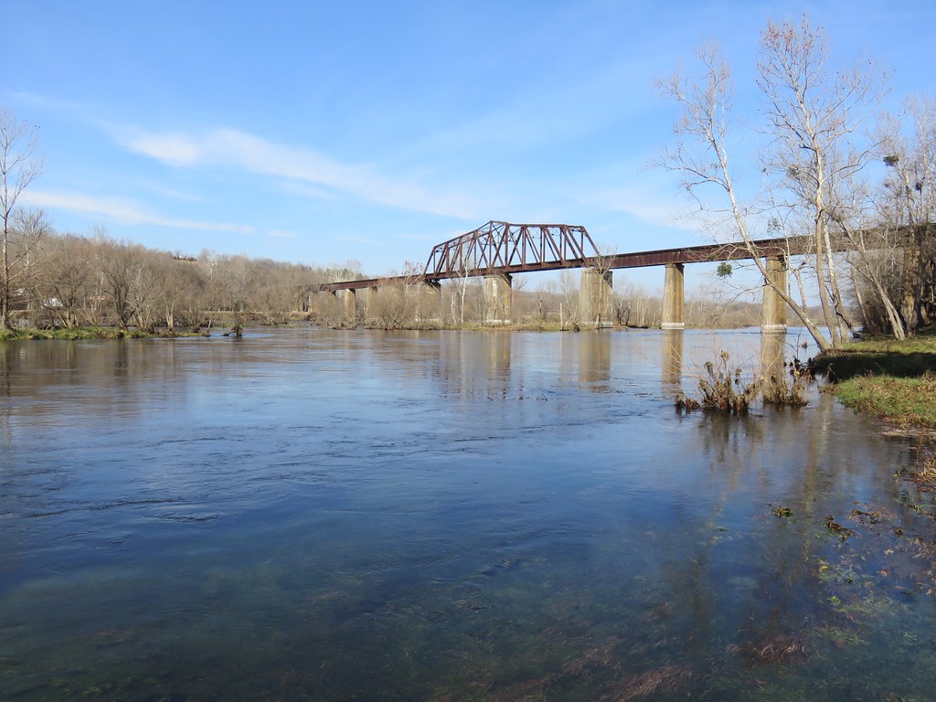 Elevation of Combs Ave, Cotter, AR, USA Topographic Map Altitude Map