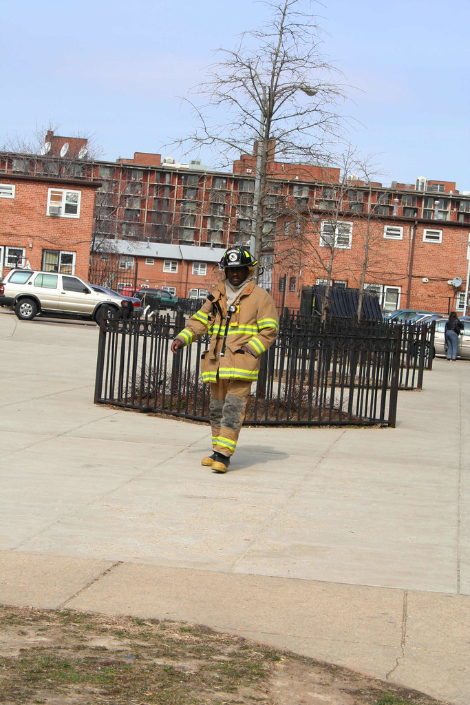 08.DCFD.Greenleaf.SW.WDC.1mar06 DCFD . Greenleaf Garden Ap… Flickr