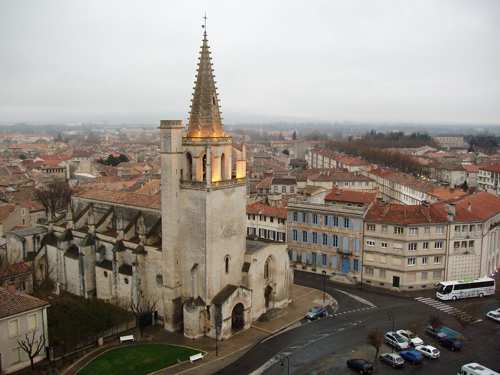 Tarascon, Église collégiale SainteMarthe a photo on Flickriver