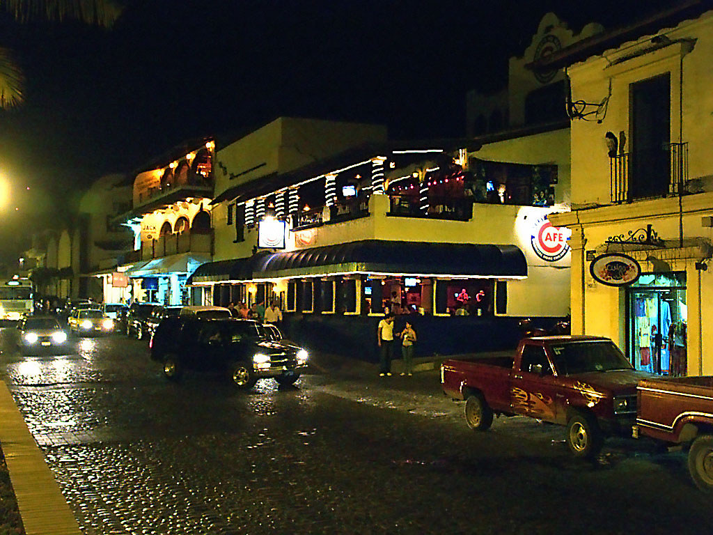 Noche En El Malecon (No Name Bar) Puerto,Vallarta, Jalisco… Flickr
