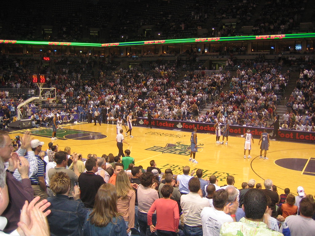 Milwaukee Bucks vs Washington Wizards The Milwaukee Bucks … Flickr