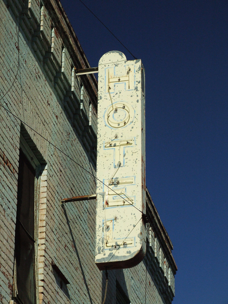 Hotel Pomeroy, WA Curtis Gregory Perry Flickr