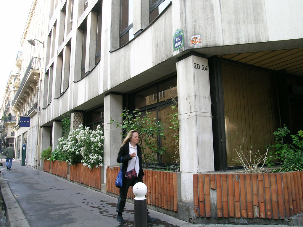 Rue Madame Paris (France) PA_181 [10 points] This invade… Flickr