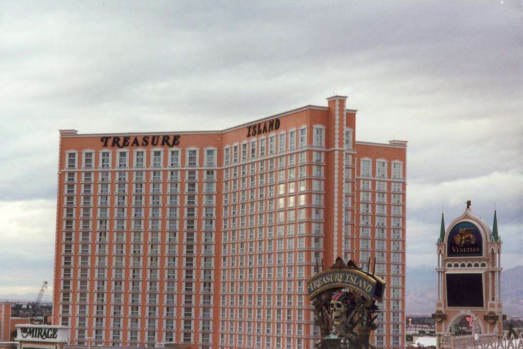 Las Vegas Treasure Island The Treasure Island (since 2003… Flickr